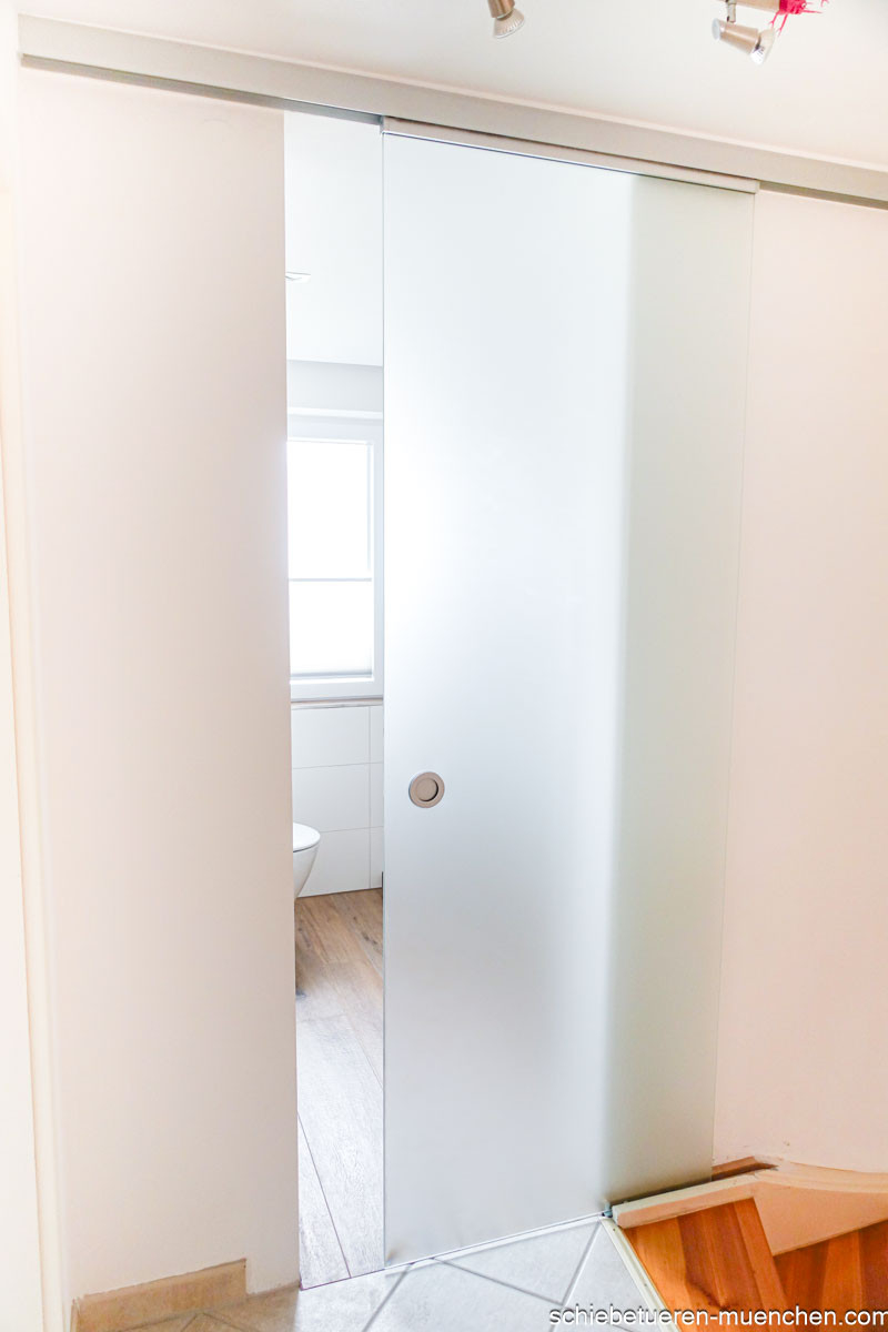 Badezimmer-Schiebetür Aus Glas Mit Satinierter Oberfläche with regard to Badezimmer Schiebetür