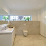 Marmor Badezimmer Mit Platten & Marmoroptik | Wiebe Naturstein Pertaining To Badezimmer Marmor Fliesen