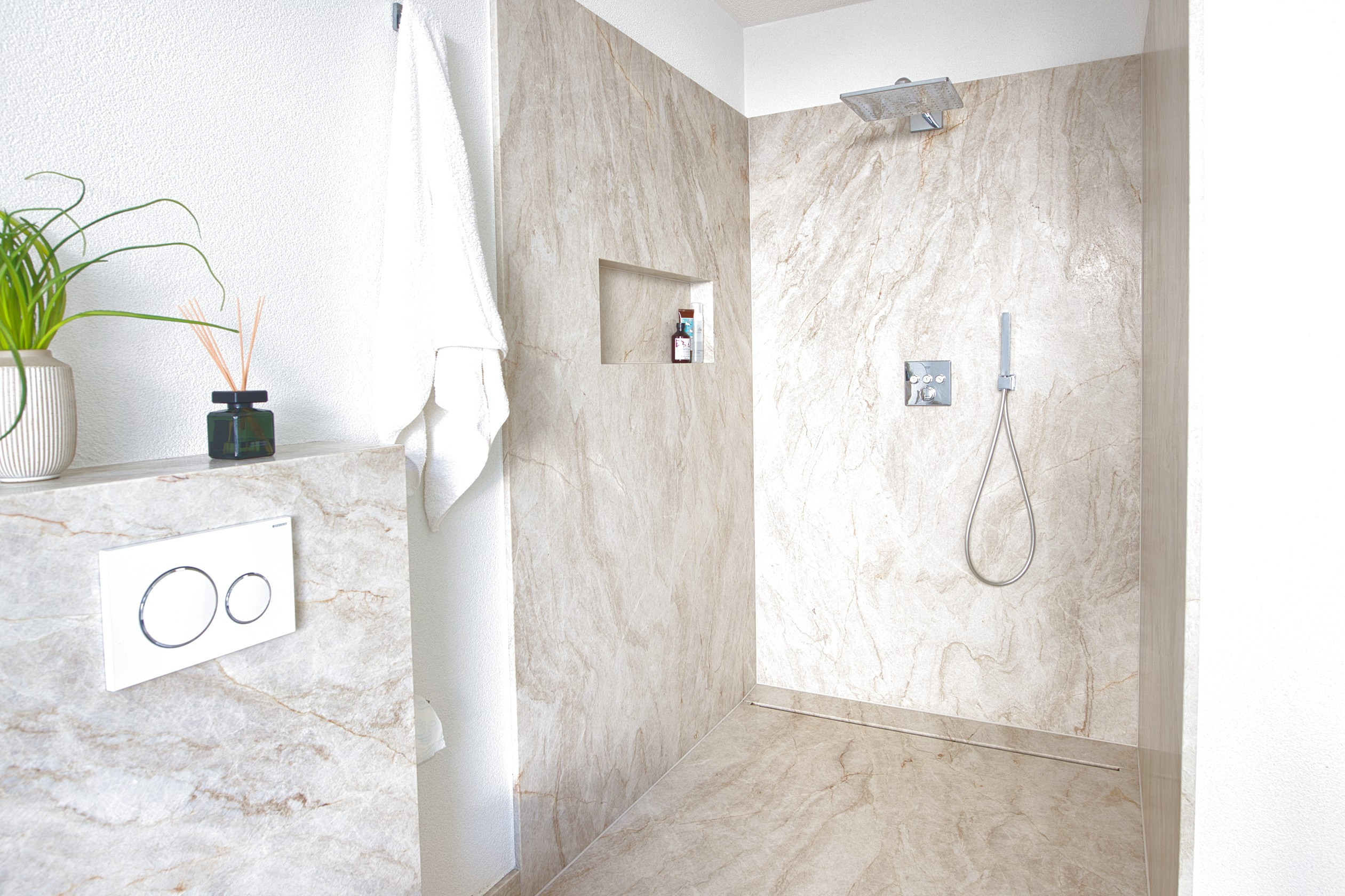 Marmor Badezimmer Mit Platten &amp; Marmoroptik | Wiebe Naturstein regarding Badezimmer Marmor Optik